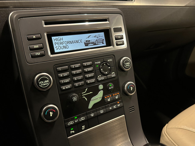 Volvo V70, 2011, 2.4 dīzelis, manuāla