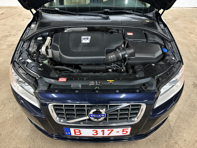 Volvo V70, 2011, 2.4 dīzelis, manuāla