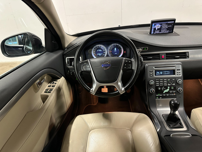 Volvo V70, 2011, 2.4 dīzelis, manuāla