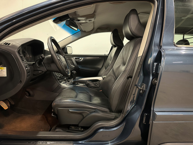 Volvo XC 70, 2005, 2.4 dīzelis, manuāla