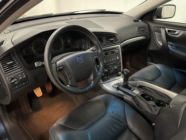 Volvo XC 70, 2005, 2.4 dīzelis, manuāla