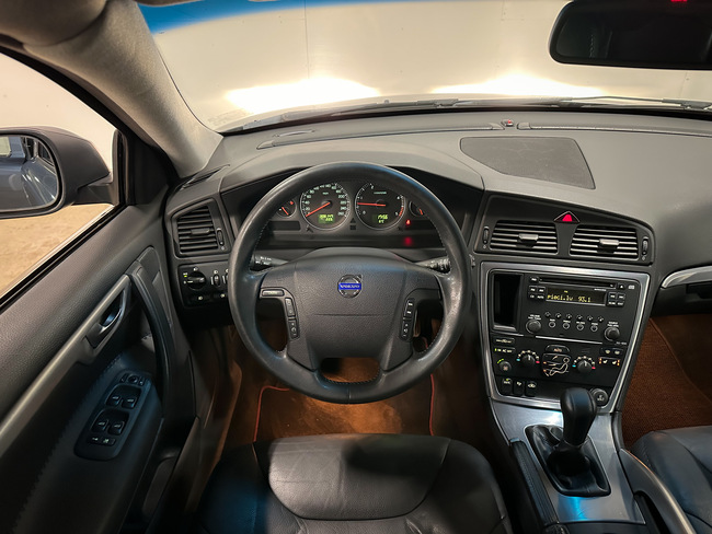 Volvo XC 70, 2005, 2.4 dīzelis, manuāla