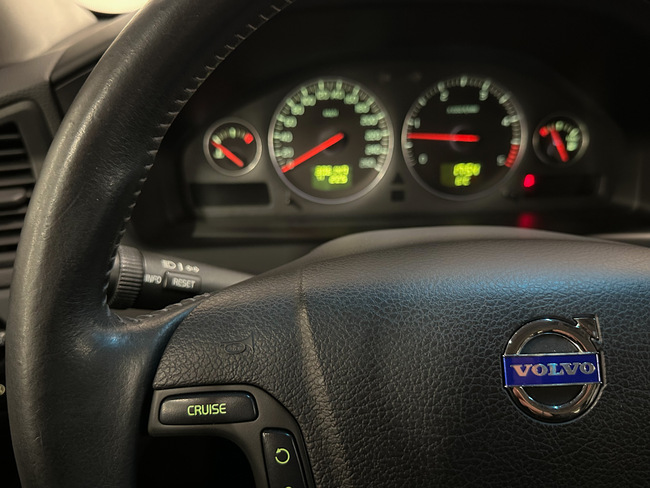 Volvo XC 70, 2005, 2.4 dīzelis, manuāla