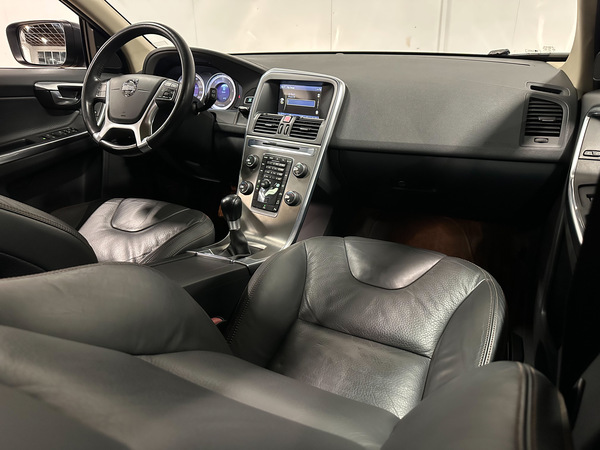 Volvo XC 60, 2013, 2.4 dīzelis, manuāla