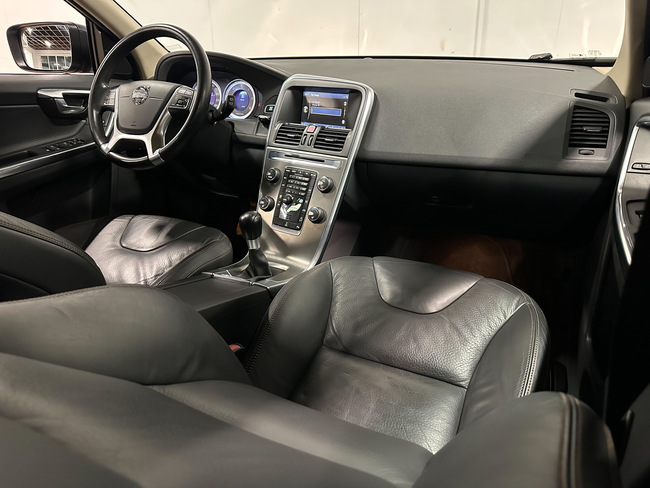 Volvo XC 60, 2013, 2.4 dīzelis, manuāla