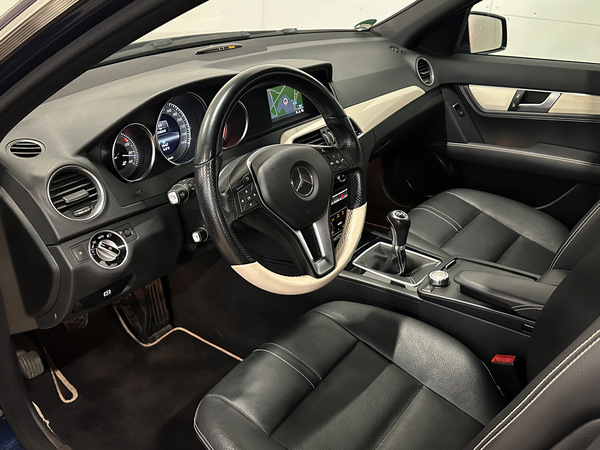 Mercedes C180, 2013, 2.2 dīzelis, manuāla