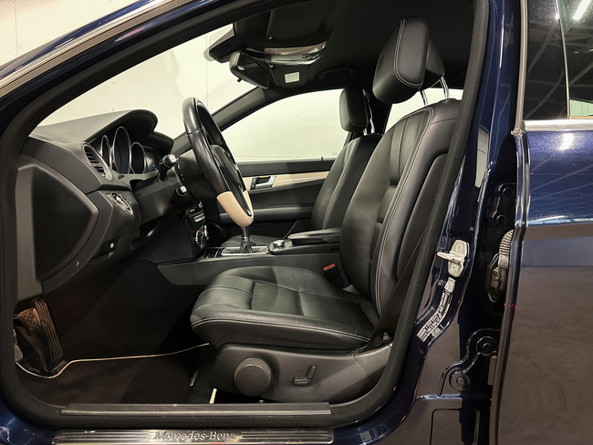 Mercedes C180, 2013, 2.2 dīzelis, manuāla