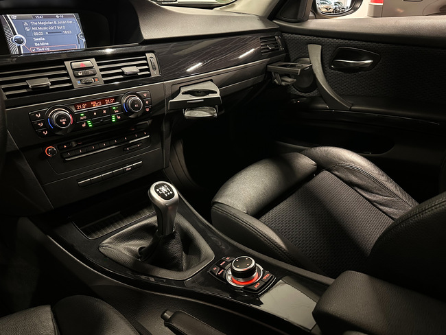 Bmw 320, 2010, 2.0 dīzelis, manuāla