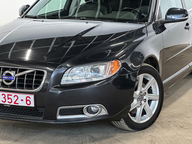 Volvo V70, 2012, 2.0 dīzelis, manuāla