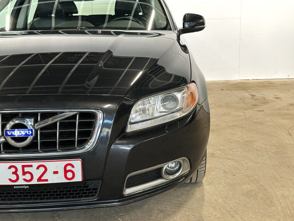 Volvo V70, 2012, 2.0 dīzelis, manuāla
