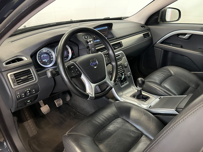 Volvo V70, 2012, 2.0 dīzelis, manuāla