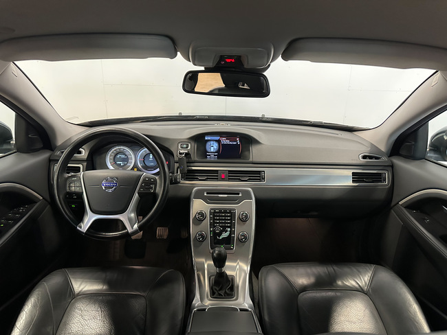 Volvo V70, 2012, 2.0 dīzelis, manuāla