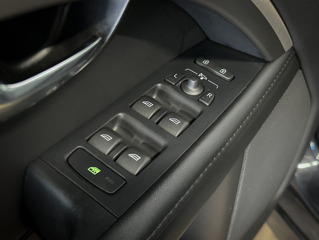 Volvo V70, 2012, 2.0 dīzelis, manuāla