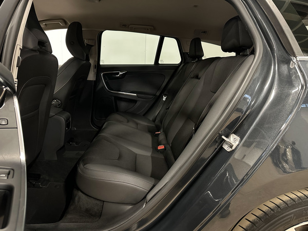 Volvo V60, 2013, 1.6 dīzelis, manuāla