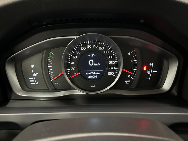 Volvo V60, 2013, 1.6 dīzelis, manuāla