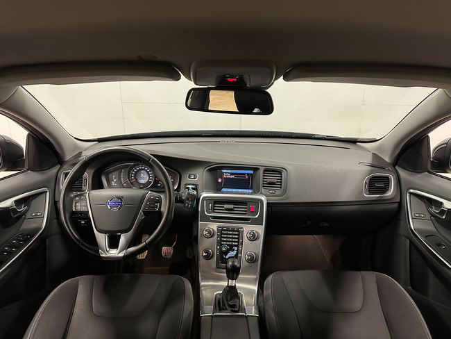 Volvo V60, 2013, 1.6 dīzelis, manuāla