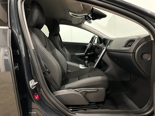 Volvo V60, 2013, 1.6 dīzelis, manuāla