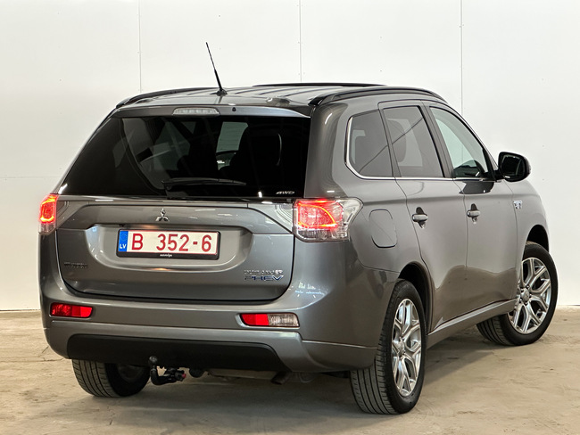 Mitsubishi Outlander, 2014, 2.0 hibrīds, automāts
