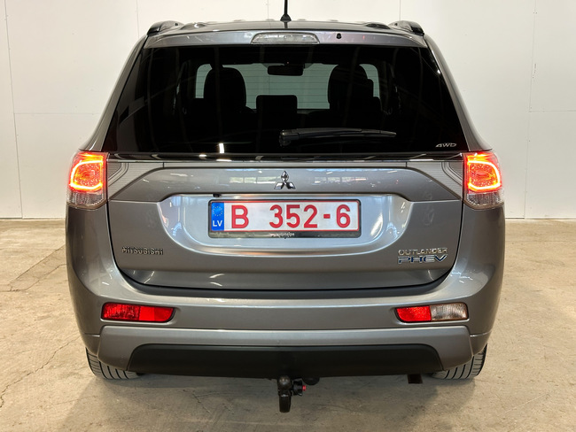 Mitsubishi Outlander, 2014, 2.0 hibrīds, automāts