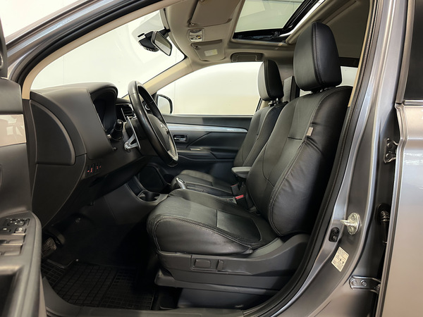 Mitsubishi Outlander, 2014, 2.0 hibrīds, automāts