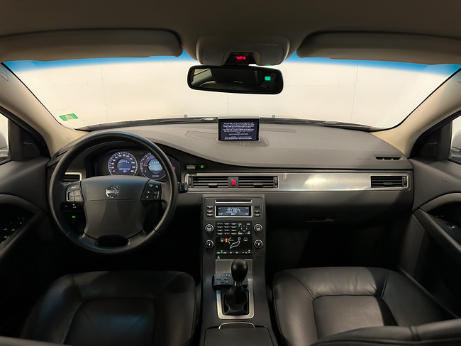 Volvo V70, 2010, 2.0 dīzelis, manuāla