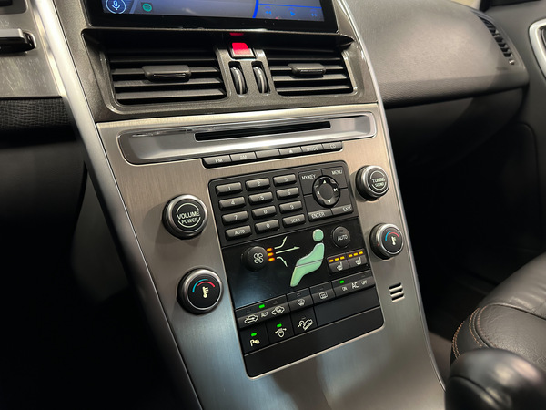 Volvo XC 60, 2009, 2.4 dīzelis, manuāla