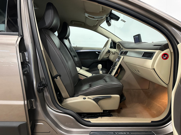 Volvo XC 70, 2008, 2.4 dīzelis, manuāla