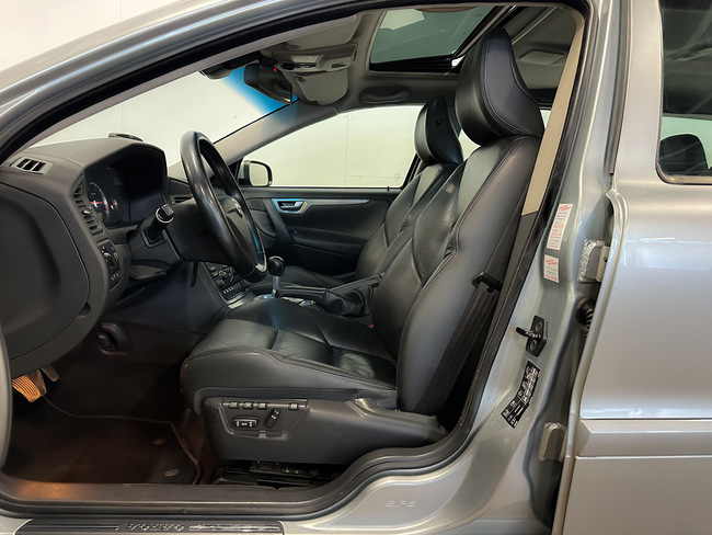 Volvo V70, 2007, 2.4 dīzelis, manuāla