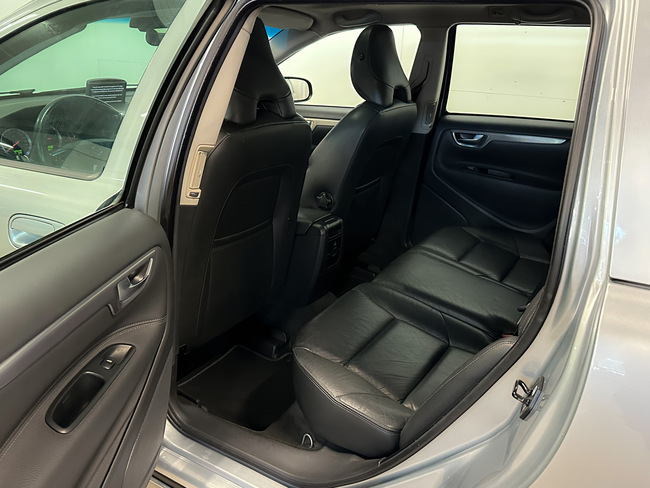 Volvo V70, 2007, 2.4 dīzelis, manuāla