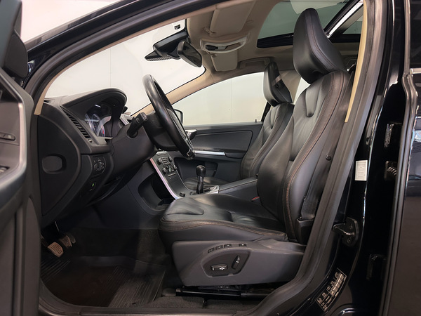 Volvo XC 60, 2010, 2.0 dīzelis, manuāla