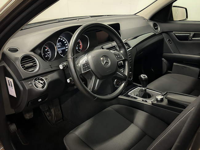 Mercedes C200, 2012, 2.1 dīzelis, manuāla