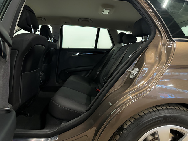 Mercedes C200, 2012, 2.1 dīzelis, manuāla