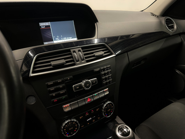 Mercedes C200, 2012, 2.1 dīzelis, manuāla