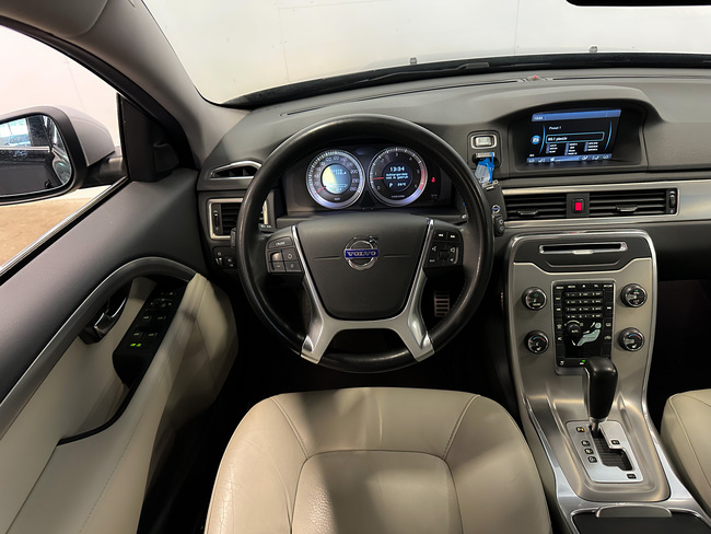 Volvo V70, 2012, 2.0 dīzelis, automāts