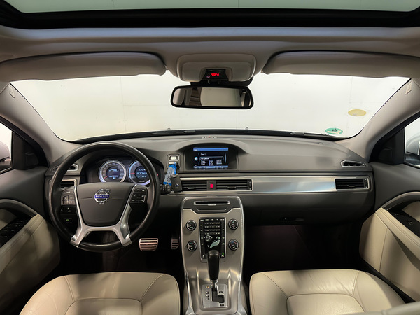 Volvo V70, 2012, 2.0 dīzelis, automāts