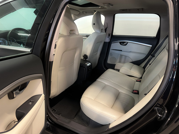 Volvo V70, 2012, 2.0 dīzelis, automāts