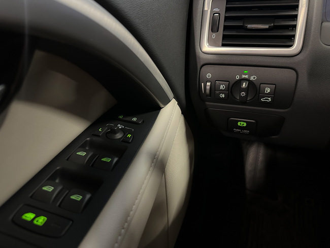 Volvo V70, 2012, 2.0 dīzelis, automāts