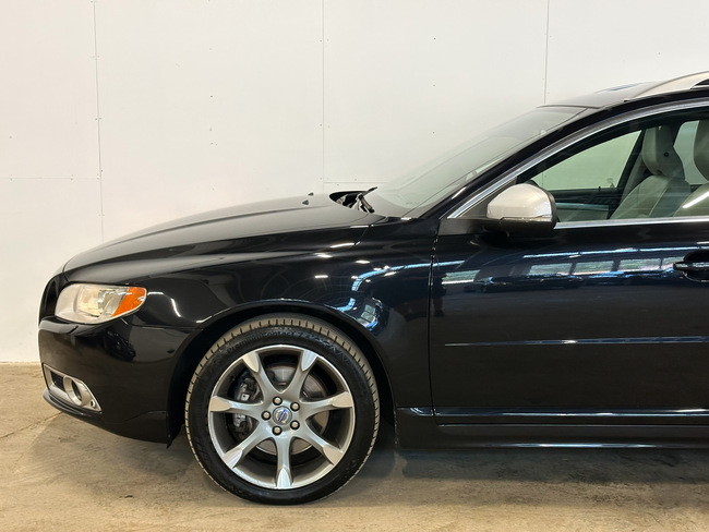 Volvo V70, 2012, 2.0 dīzelis, automāts