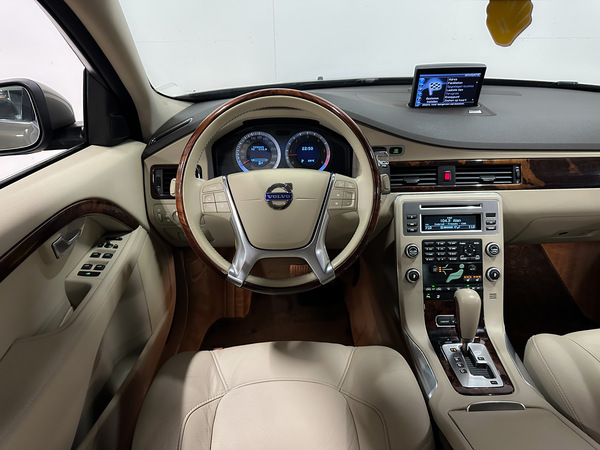 Volvo S80, 2010, 2.4 dīzelis, automāts