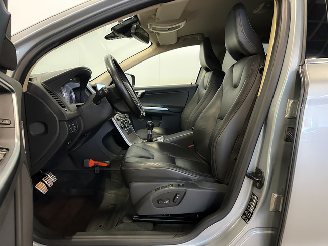 Volvo XC 60, 2010, 2.4 dīzelis, manuāla