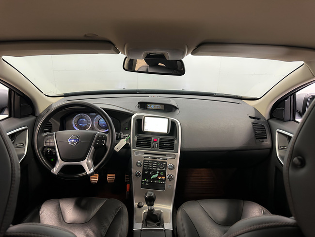 Volvo XC 60, 2010, 2.4 dīzelis, manuāla