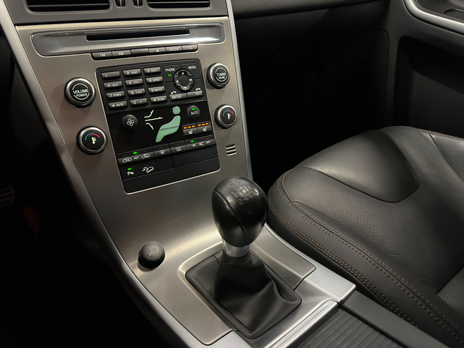 Volvo XC 60, 2010, 2.4 dīzelis, manuāla