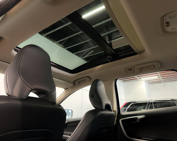 Volvo XC 60, 2012, 2.0 dīzelis, manuāla