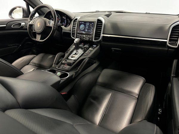 Porsche Cayenne, 2011, 3.0 dīzelis, automāts
