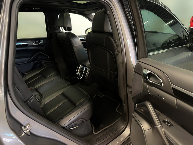 Porsche Cayenne, 2011, 3.0 dīzelis, automāts