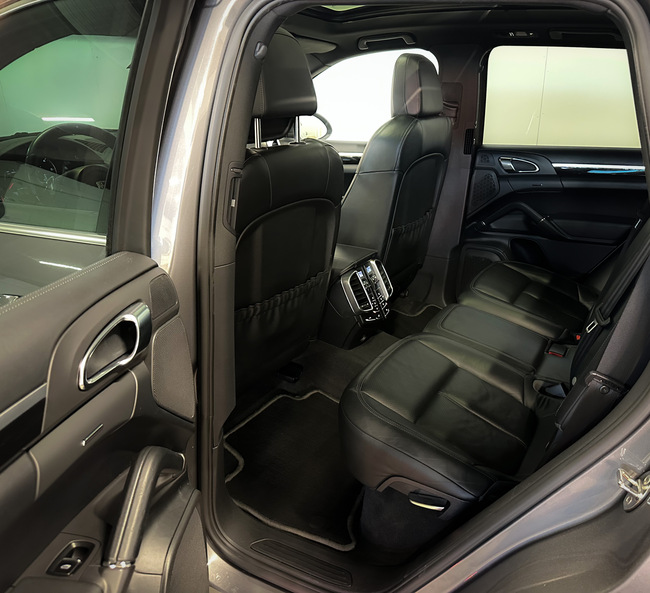 Porsche Cayenne, 2011, 3.0 dīzelis, automāts