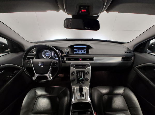 Volvo V70, 2012, 2.0 dīzelis, automāts