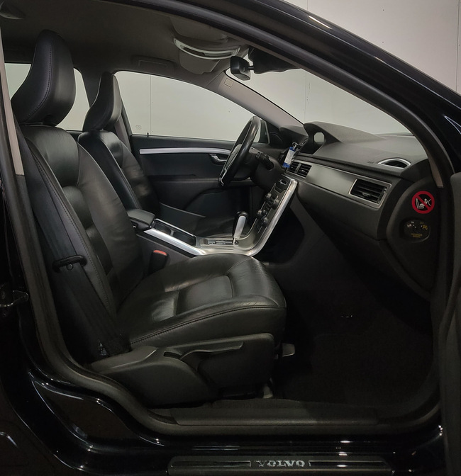 Volvo V70, 2012, 2.0 dīzelis, automāts