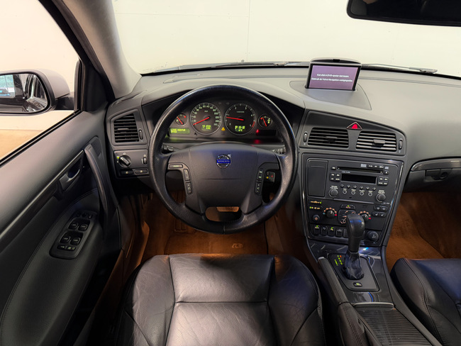 Volvo V70, 2005, 2.4 dīzelis, automāts