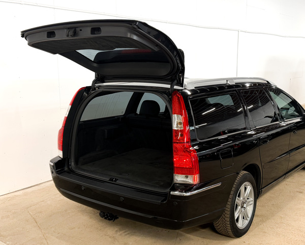 Volvo V70, 2005, 2.4 dīzelis, automāts